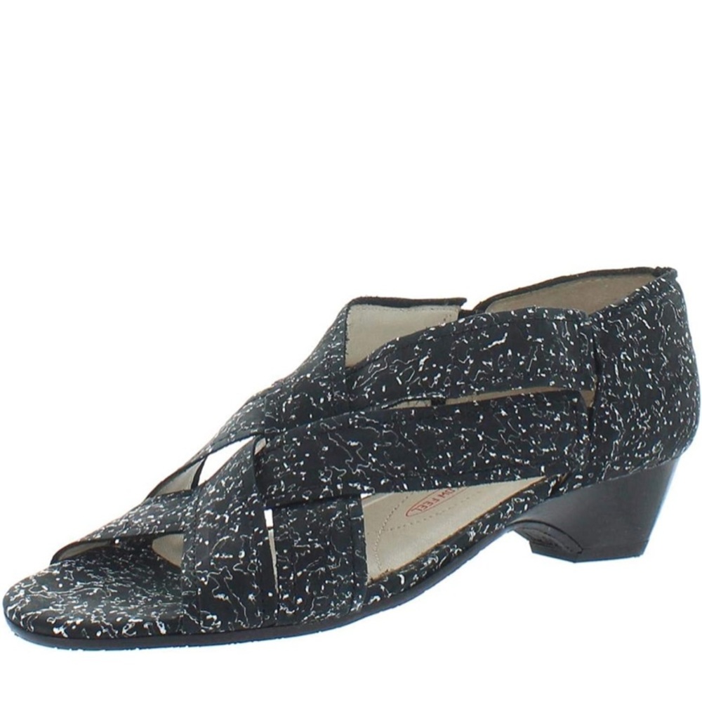 Amalfi Desio Slip On Woven Strap Black Metallic Speckle Heel Sandal Size 8.5